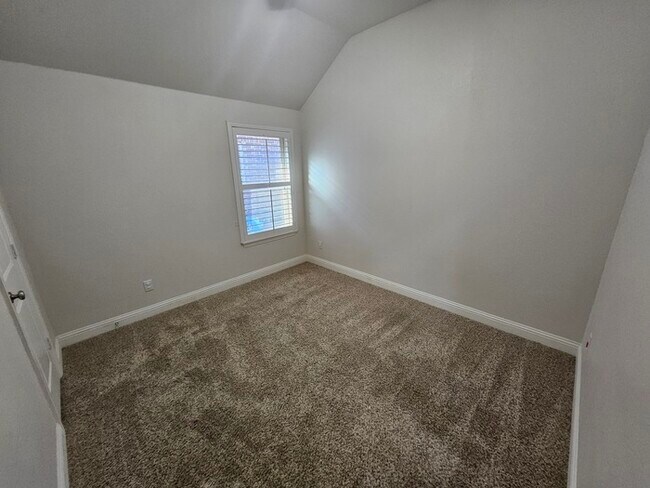 Building Photo - Charming 4 beds 3 baths in Argyle!