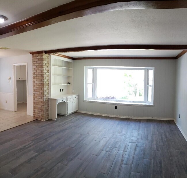 Building Photo - 12314 Rincon Dr