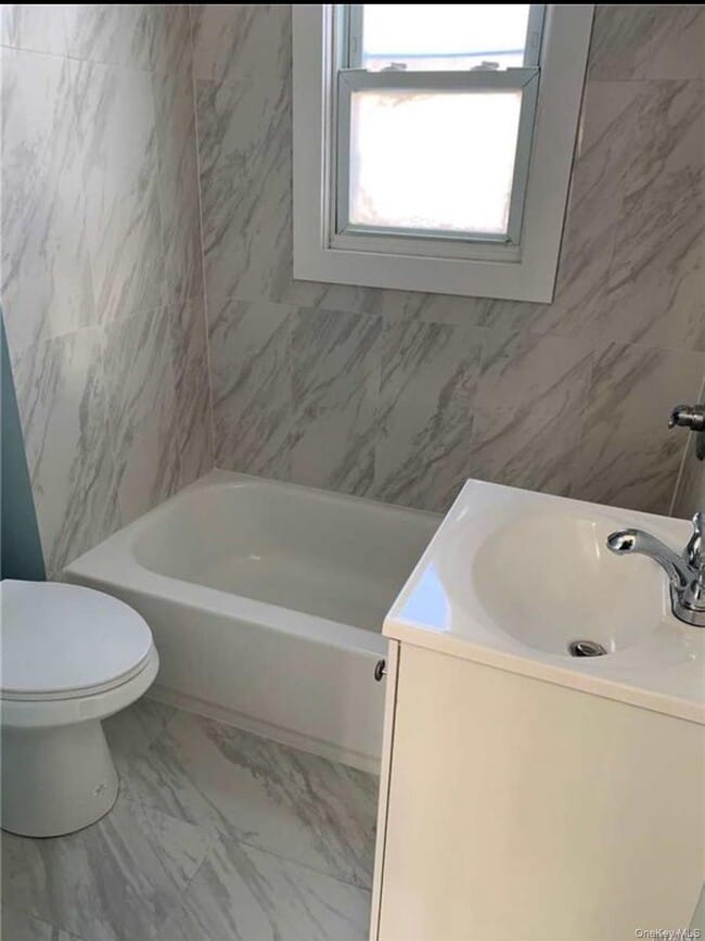 Building Photo - 1310 Post Ave