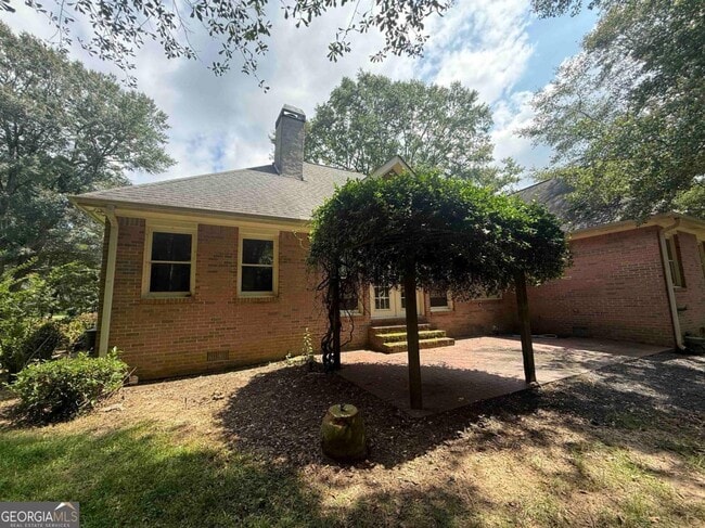 Building Photo - 307 Centennial Rd