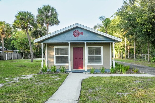 Primary Photo - 10031 Union Park Dr