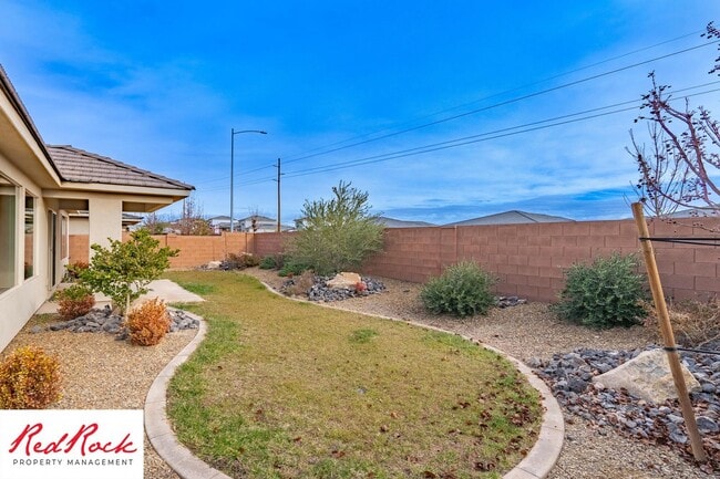 Building Photo - Beautiful 4 Bedroom Home