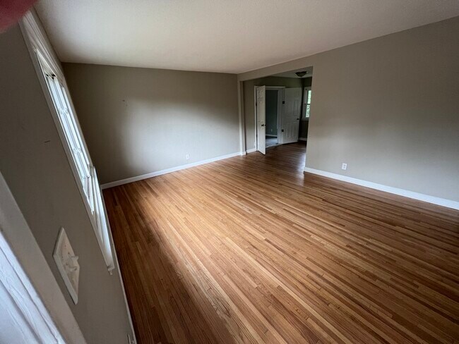Building Photo - 1760 City Heights Dr