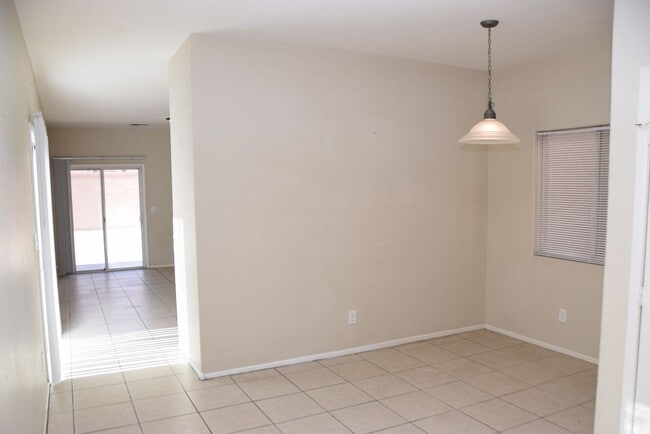 Building Photo - NORTH - 2 STORY HOME - 89081