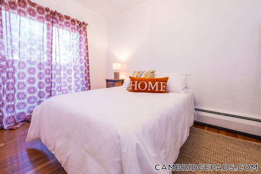 Building Photo - 199 Mt Auburn St