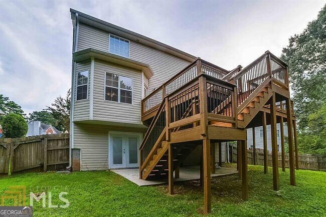 Building Photo - 170 Adams Lake Ct