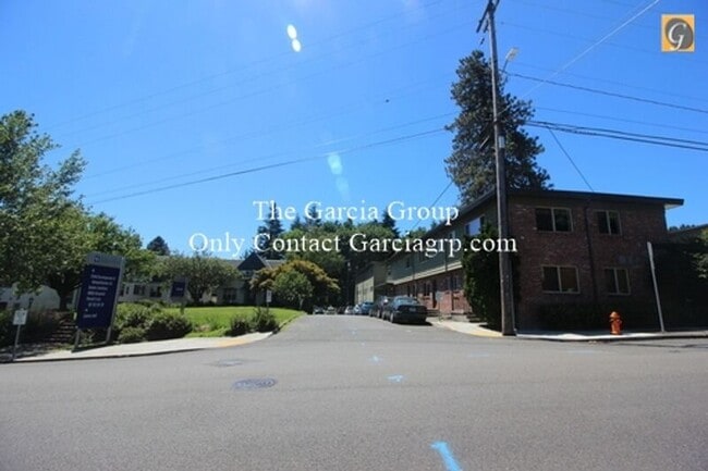 Building Photo - 908 SW Gaines St