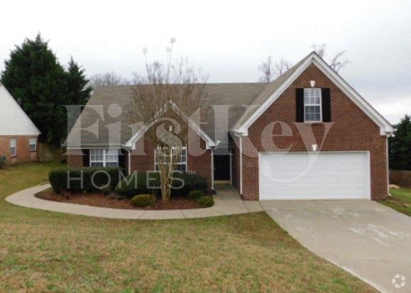 Building Photo - 830 James Ridge Dr