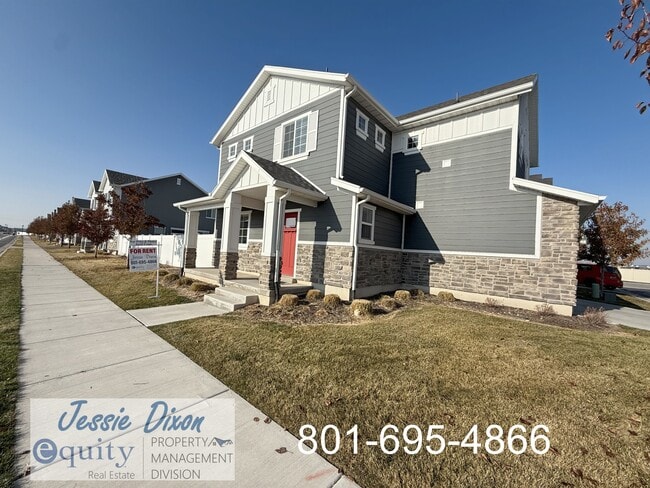 Building Photo - 1822 Parkview Dr