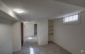 Building Photo - 2615 University Ave