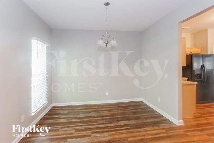 Building Photo - 10322 Meadow Crossing Ln