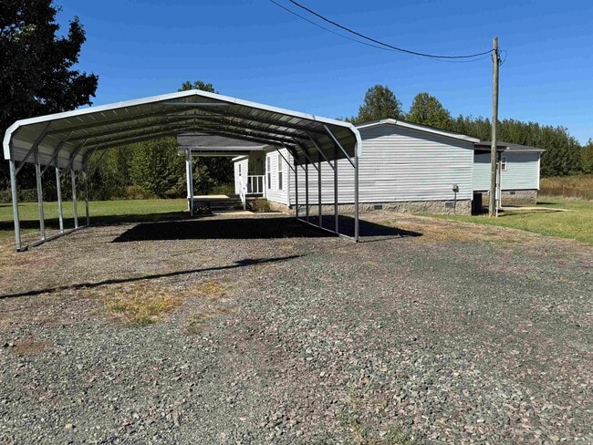 Building Photo - 2584 Black Jack Rd