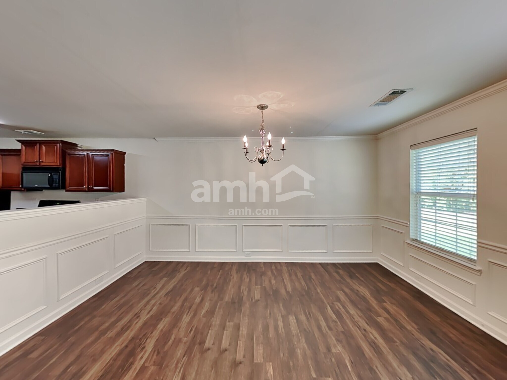 Building Photo - 367 Hidden Creek Ln