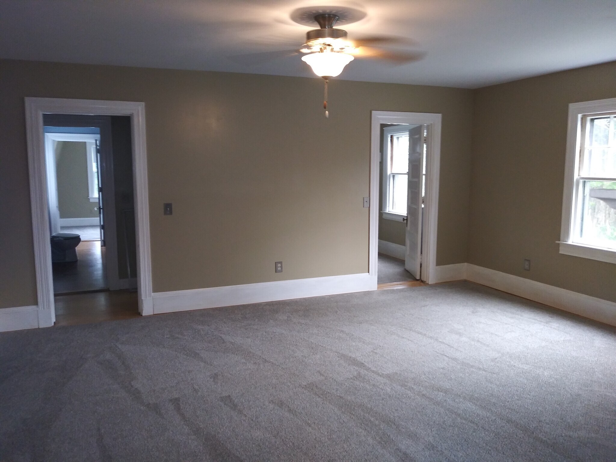 Living Room - 18 Auburn St