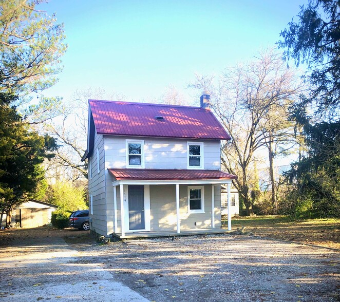 Building Photo - 1119 S Division St