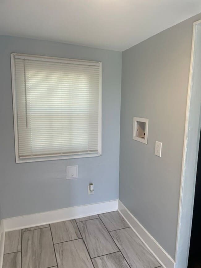 Building Photo - 2bd/1ba Home in South KC!!