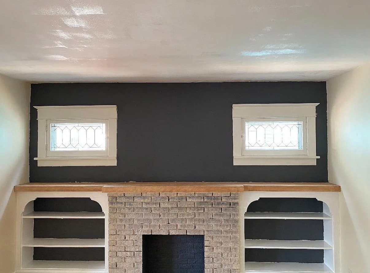 Built-Ins - 1 Traymore St