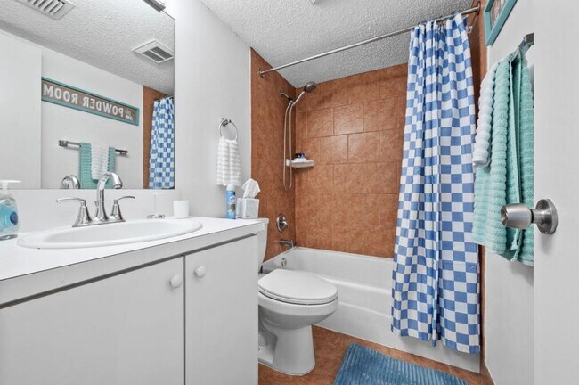 Building Photo - 308 Southwind 1 Ct