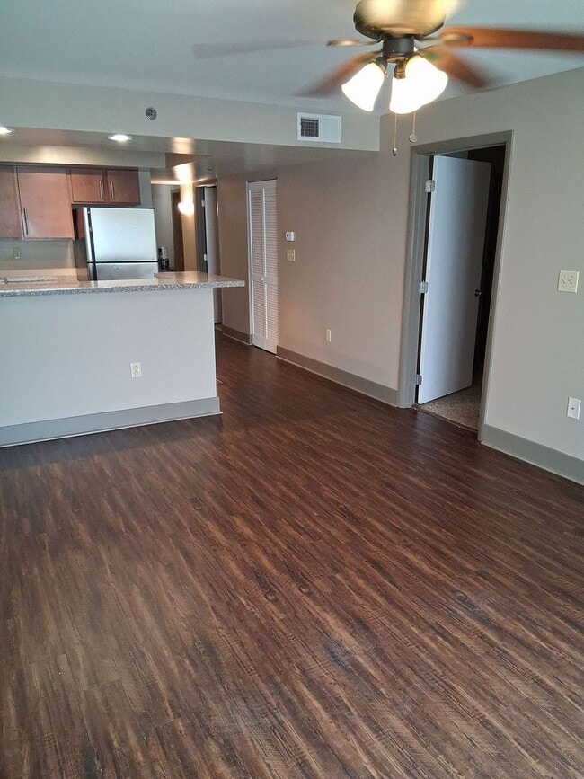 Building Photo - NEW LISTING at LAKE PLAZA! Available for FALL 2026; rent includes use of one parking space