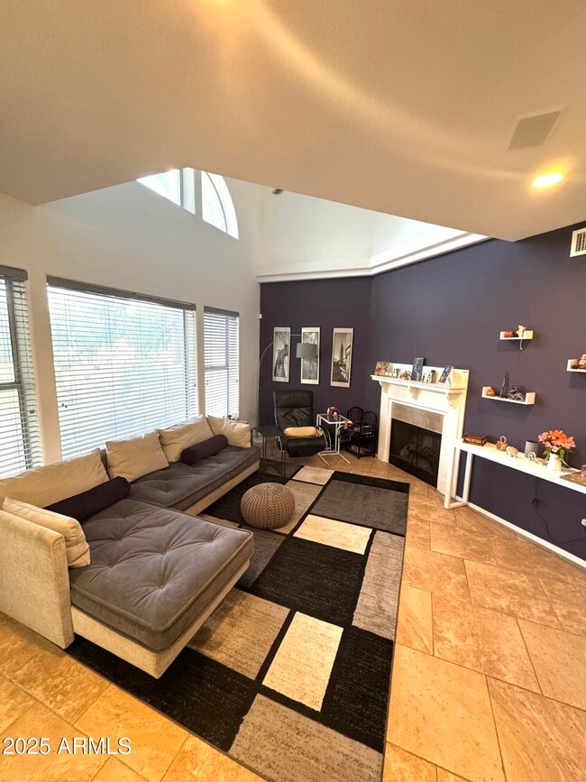 Building Photo - 8833 S 51st St