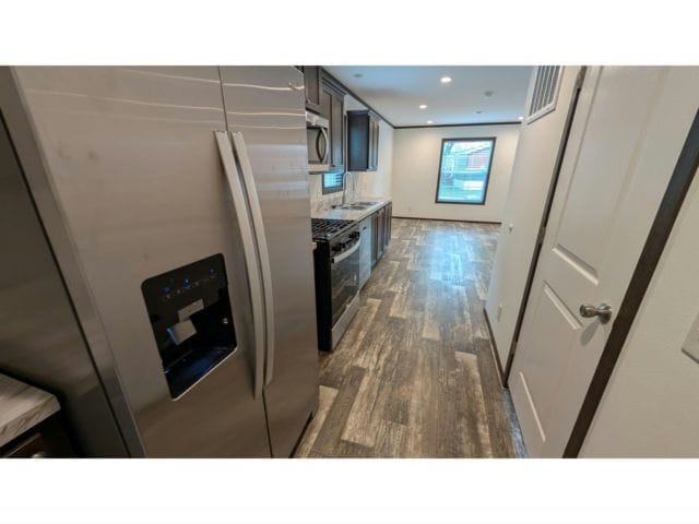 Building Photo - 114 Lynn Ln