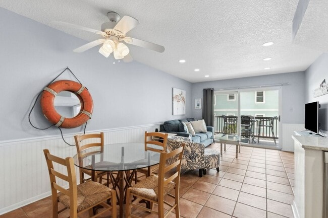 Building Photo - Oceanfront Long-Term Rental at Sand Dollar...