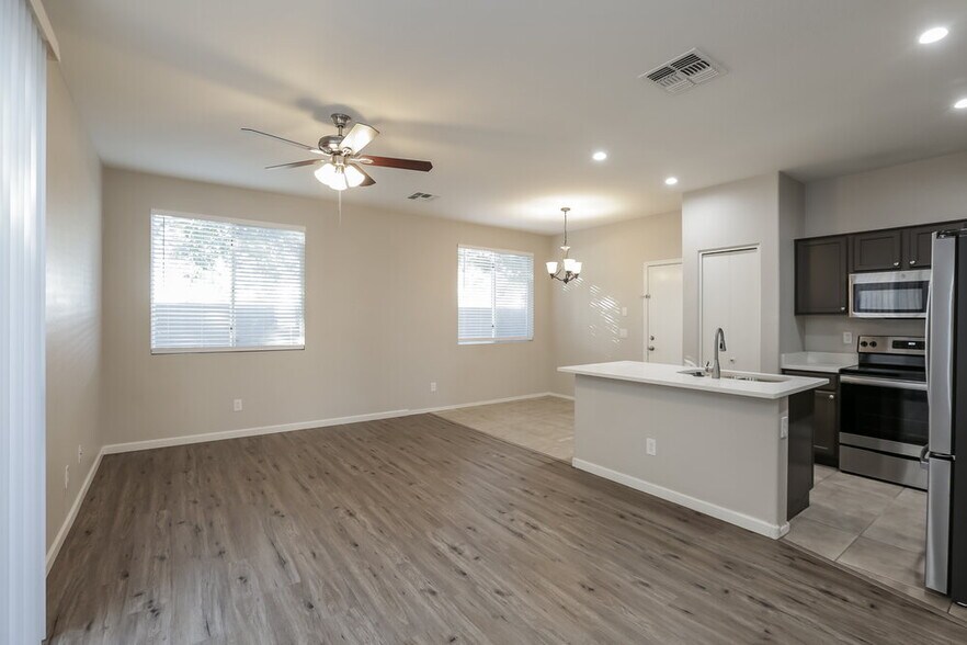 Building Photo - 5211 Burton Dr