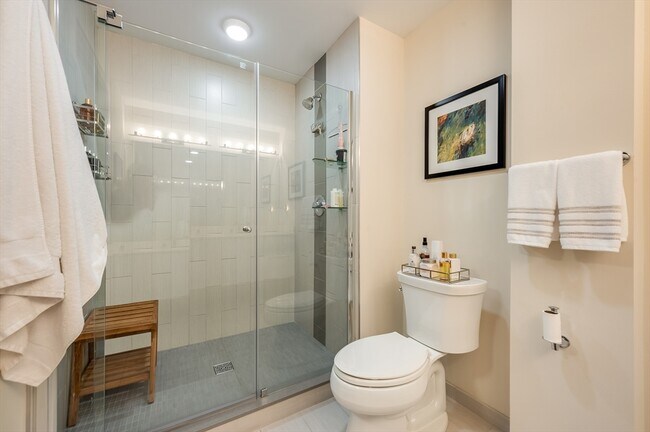 Building Photo - 121 Portland St