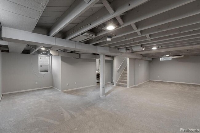 Building Photo - 3221 Shenandoah Dr