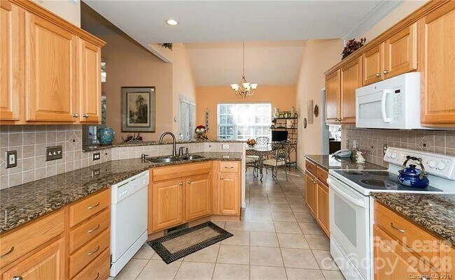 Building Photo - 20309 Northport Dr