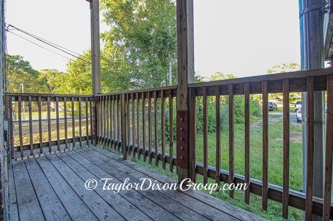 Building Photo - 5407 S Indiana Ave