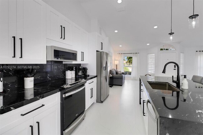 Building Photo - 172 Plantation Cir