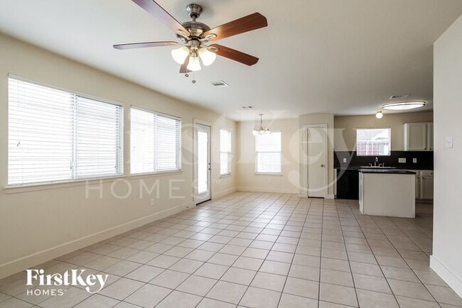 Building Photo - 20830 Settlers Lake Cir N