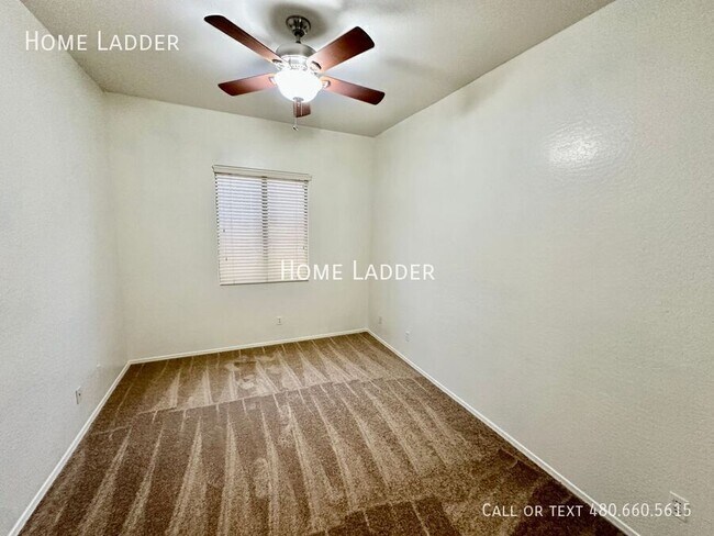 Building Photo - 6822 S 55th Ln