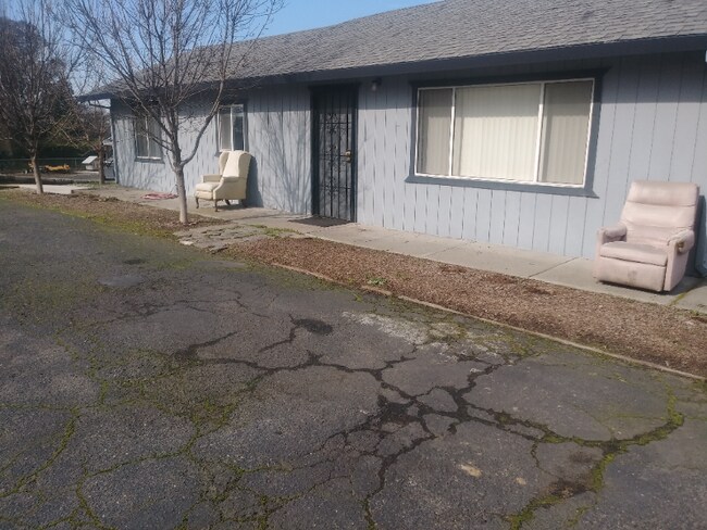 Primary Photo - 1425 C St
