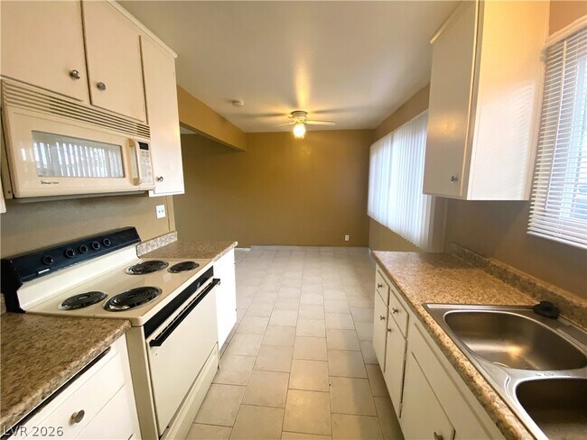 Building Photo - 3200 Arlene Way