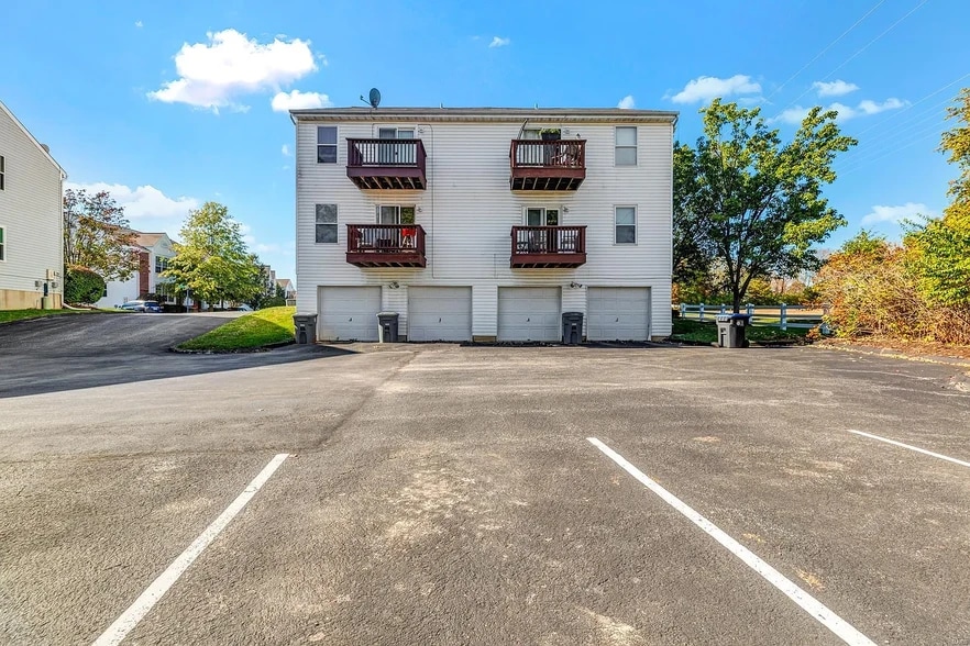 Building Photo - 115 Timber Creek Dr