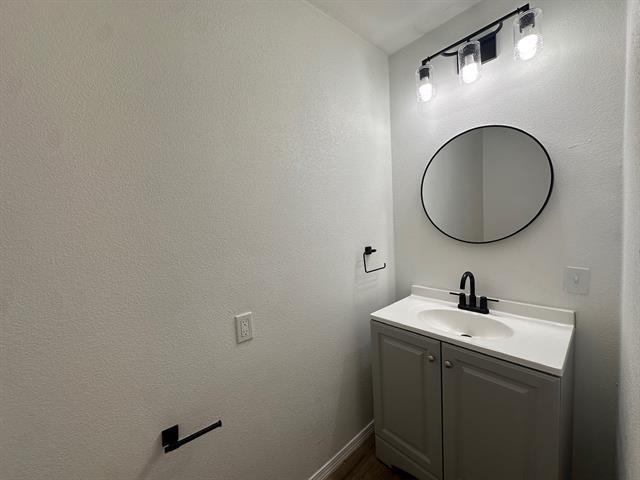 Building Photo - 2318 1st St