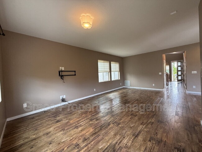 Building Photo - 10808 Salida St