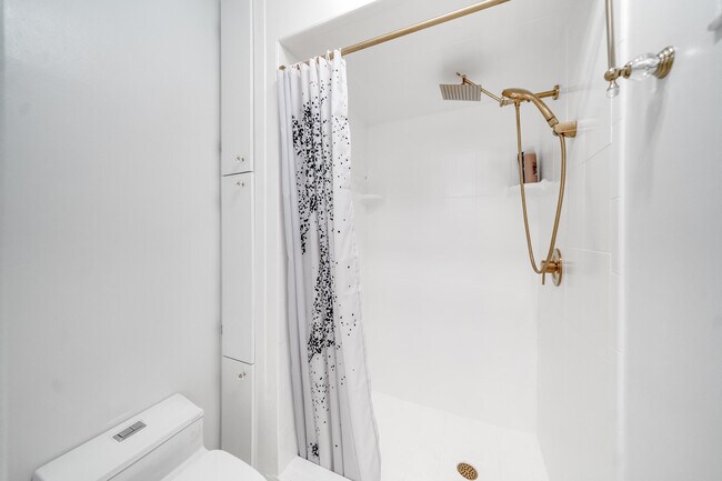 Building Photo - 583 Rambling Dr Cir