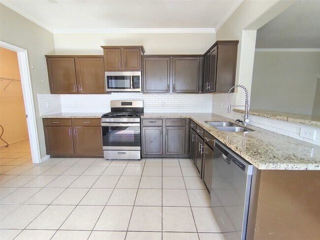 Building Photo - 6334 Richland Hills Dr