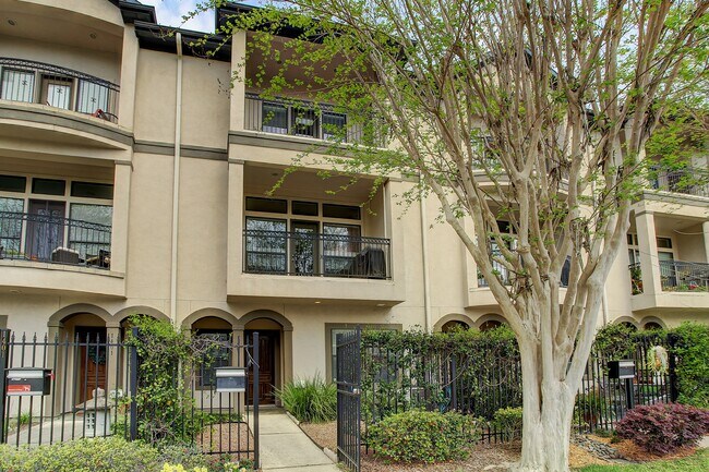 Building Photo - 1403 Rosedale St