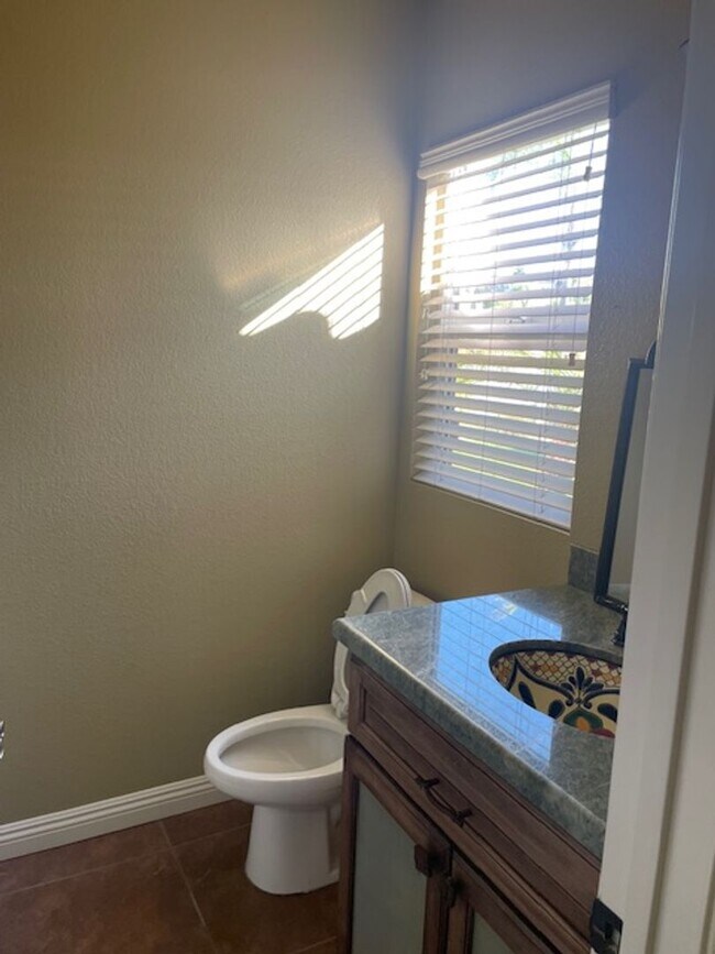 Building Photo - Wine Country awaits