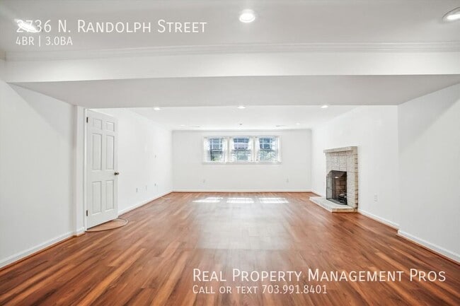 Building Photo - 2736 N Randolph St