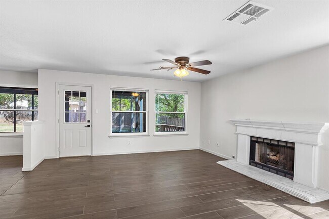 Building Photo - 1310 Strickland Dr