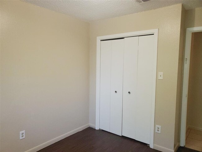 Building Photo - 1710 Rawhide Loop