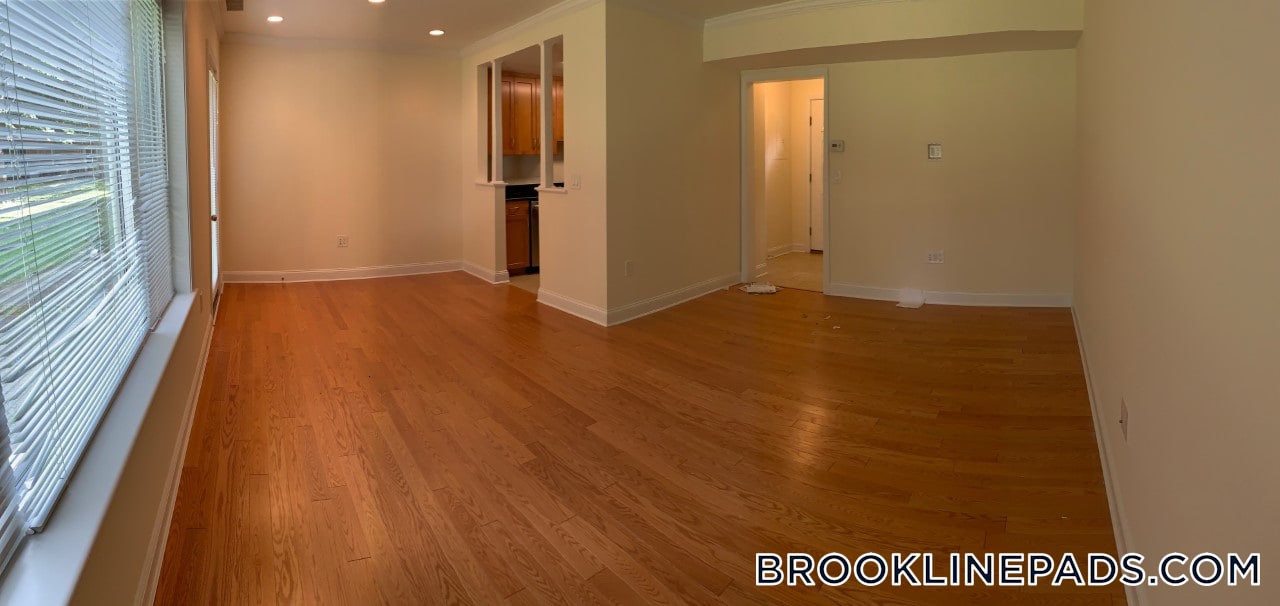 Building Photo - 210 Gerry Rd