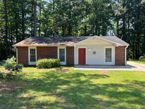 Building Photo - Cozy 3 Bedroom, 1.5 Bath Home in Brynn Marr