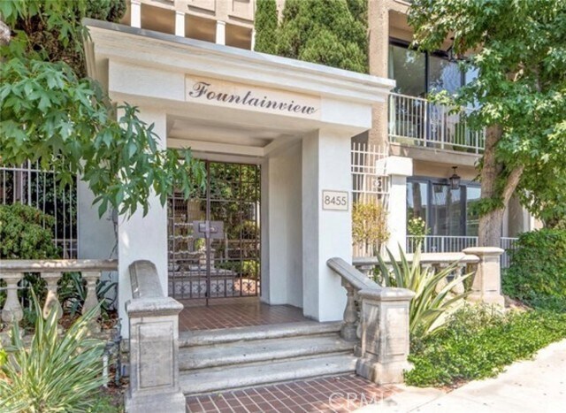 Building Photo - 8455 Fountain Ave