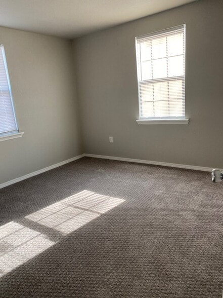 Building Photo - 430 W. 7th St